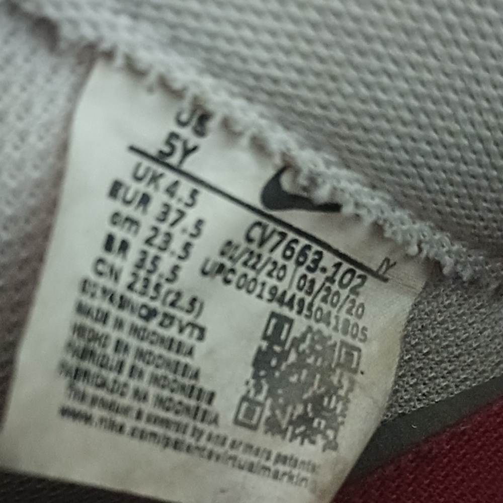 Nike Air Kids Sneakers in Red and White Size 5Y Good Condition 👟 - Picture 2 of 13
